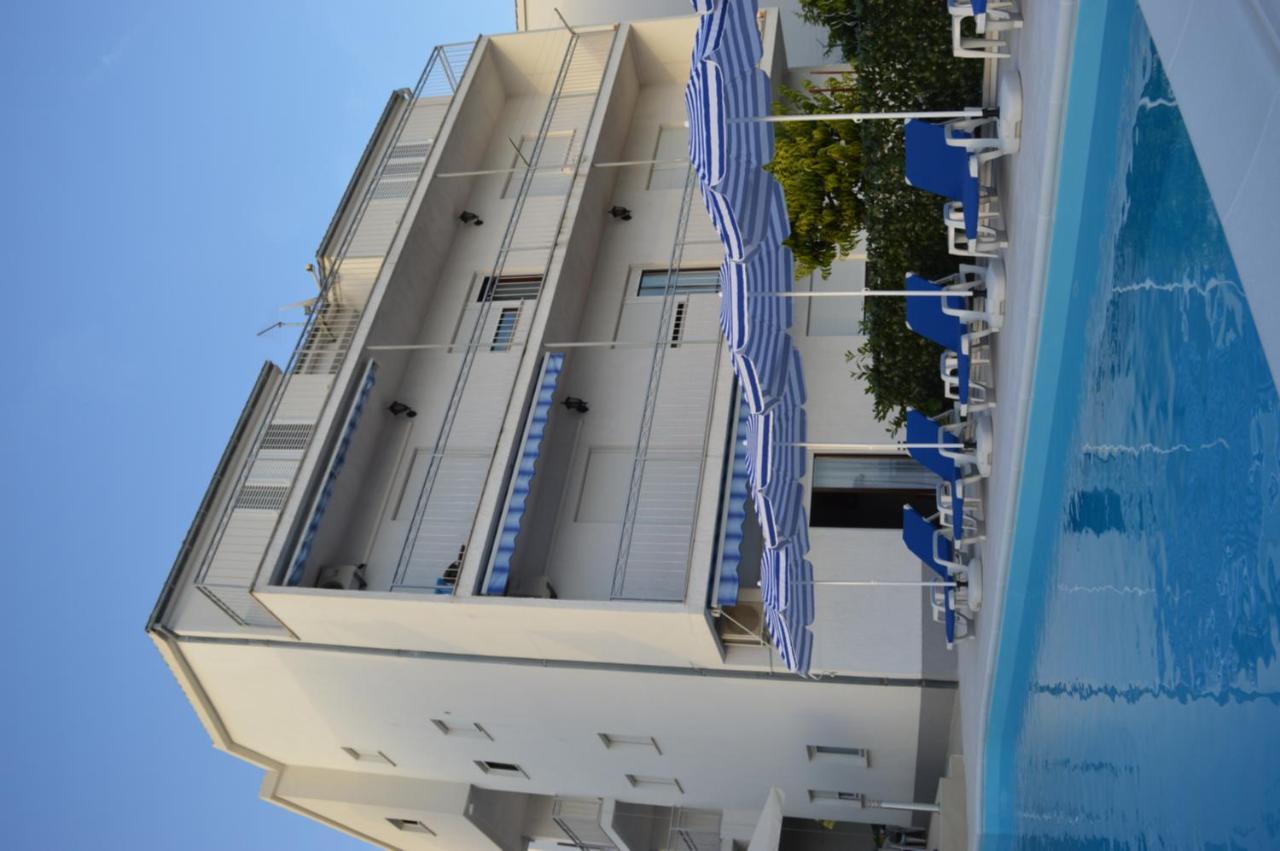 Apartments Vinka Podstrana Luaran gambar