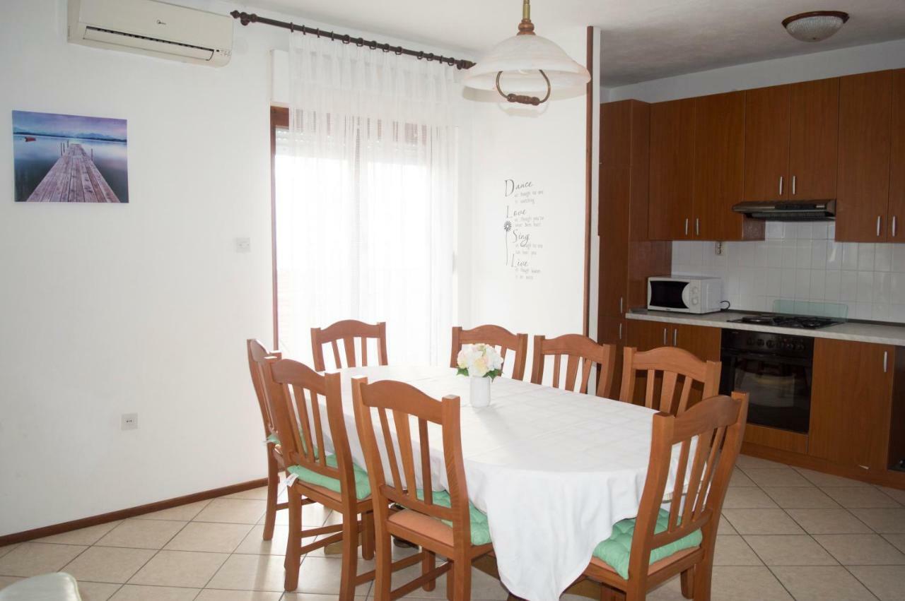 Apartments Vinka Podstrana Luaran gambar